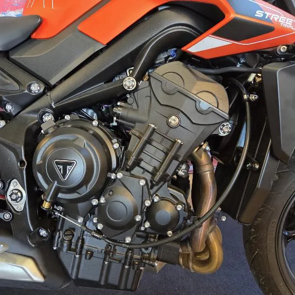 STREET TRIPLE 765 R A2