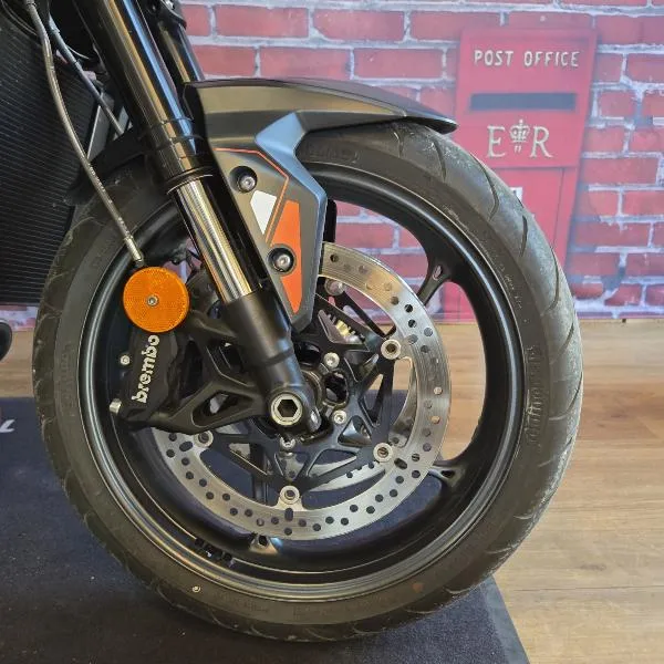 STREET TRIPLE 765 R A2