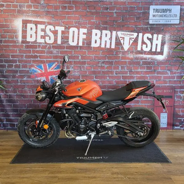 STREET TRIPLE 765 R A2