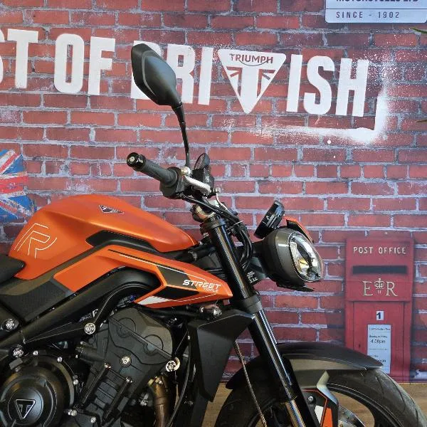 STREET TRIPLE 765 R A2