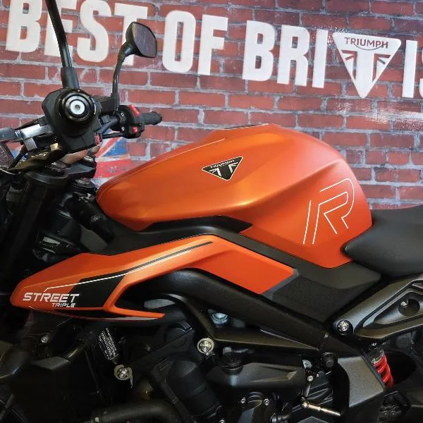 STREET TRIPLE 765 R A2