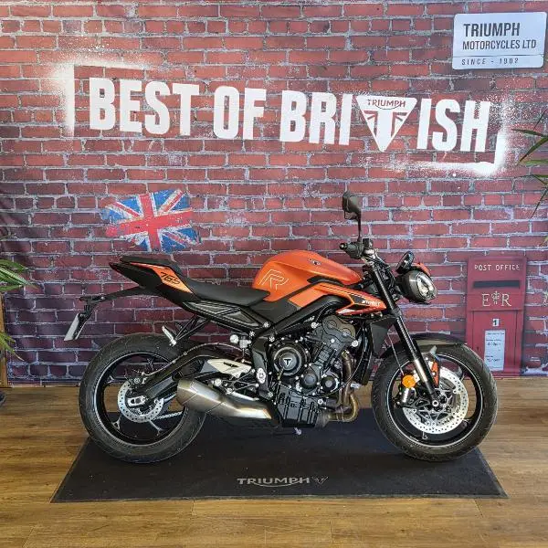 STREET TRIPLE 765 R A2