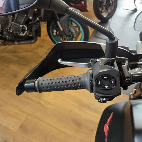 V85 TT 850