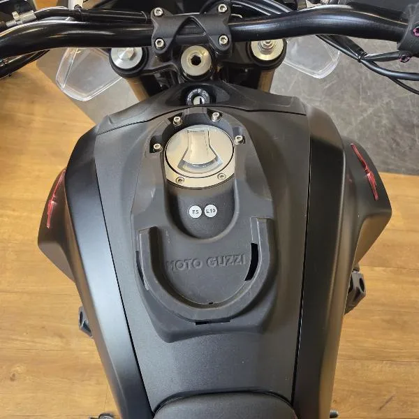 V85 TT 850