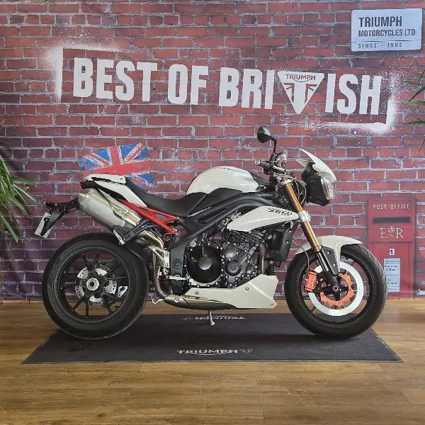 SPEED TRIPLE 1050