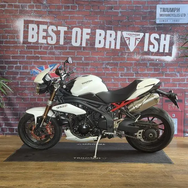 SPEED TRIPLE 1050