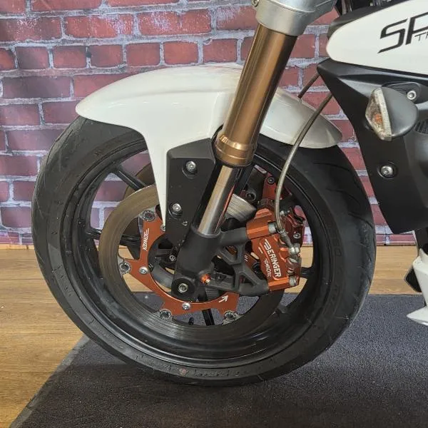 SPEED TRIPLE 1050