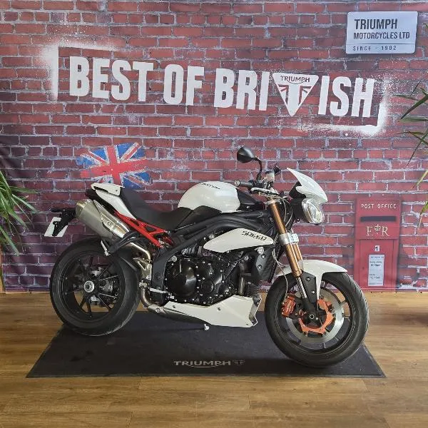 SPEED TRIPLE 1050