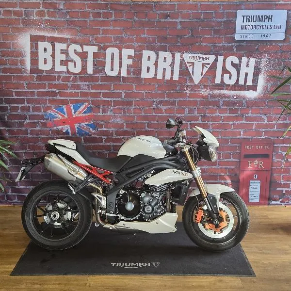 SPEED TRIPLE 1050
