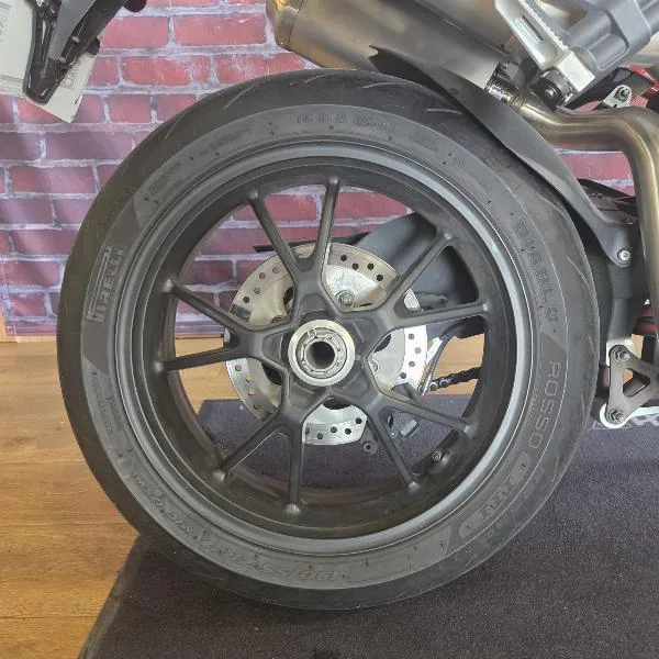 SPEED TRIPLE 1050