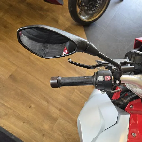 F 800 R