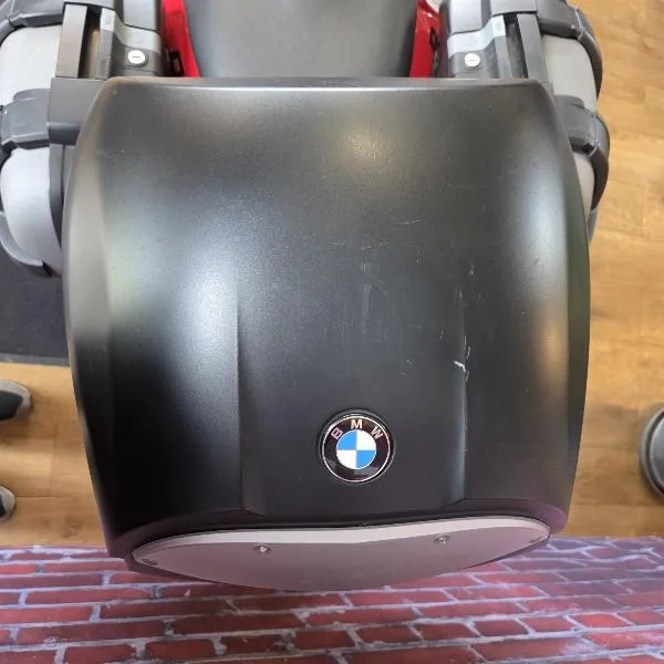 F 800 R