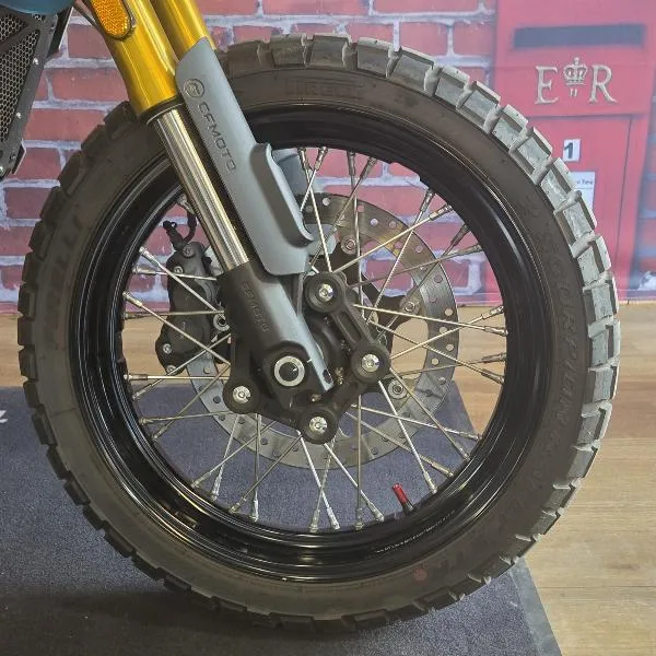 CLX 700 ADVENTURE