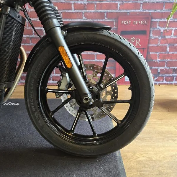 SPEED TWIN 900