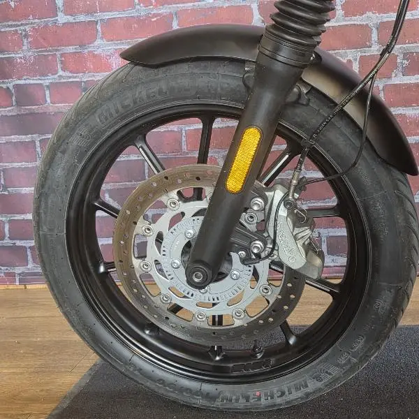 SPEED TWIN 900