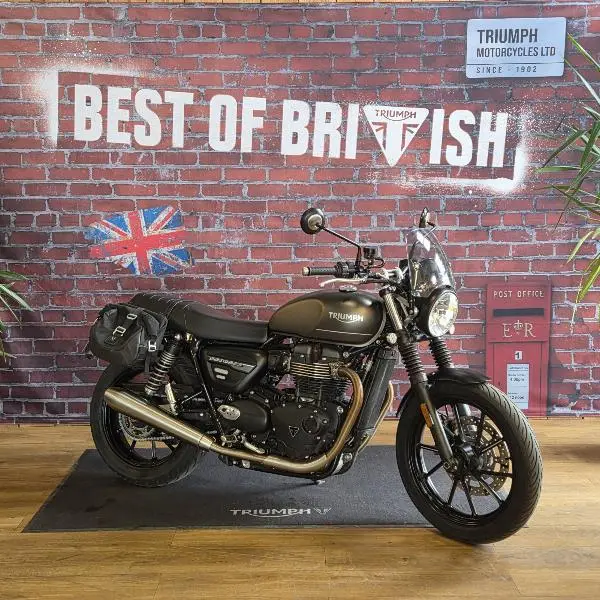 SPEED TWIN 900