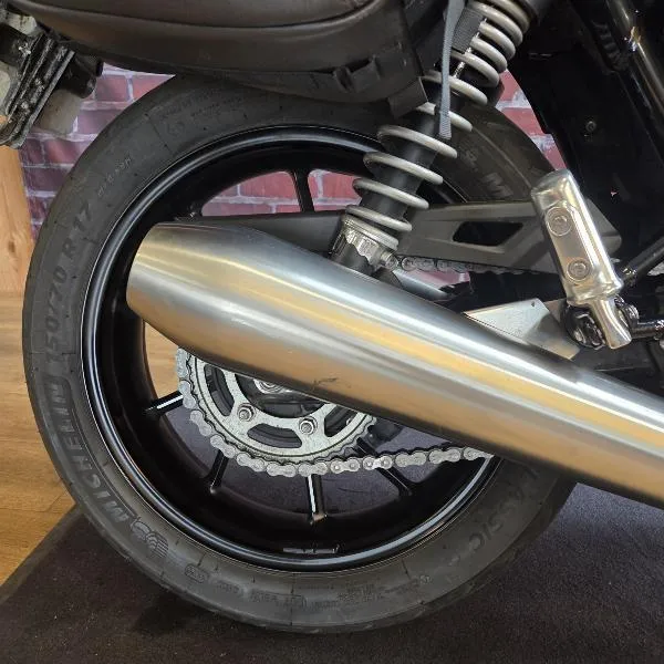 SPEED TWIN 900