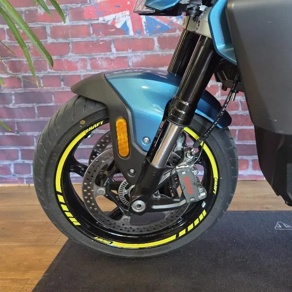 R 1300 R