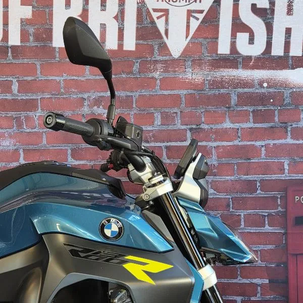 R 1300 R