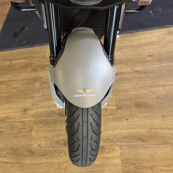 V100  MANDELLO