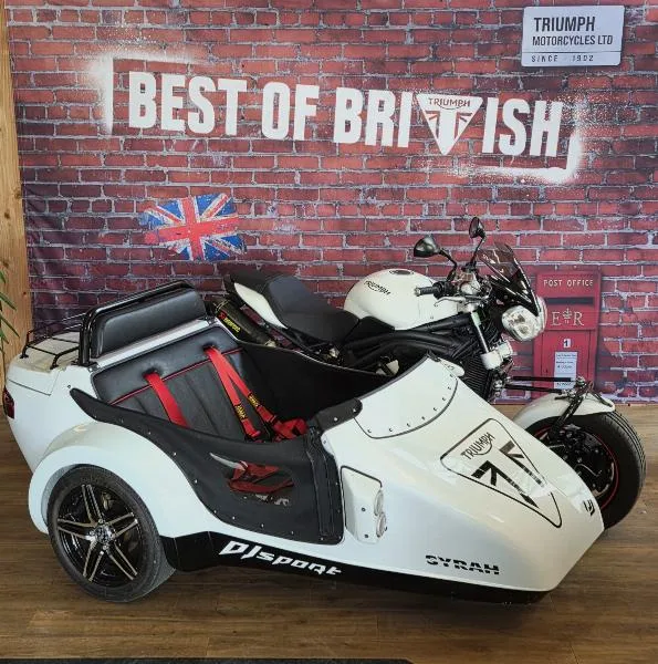 SideCar Speed Triple 1050