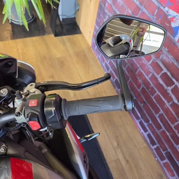 STREET TRIPLE 765 RS