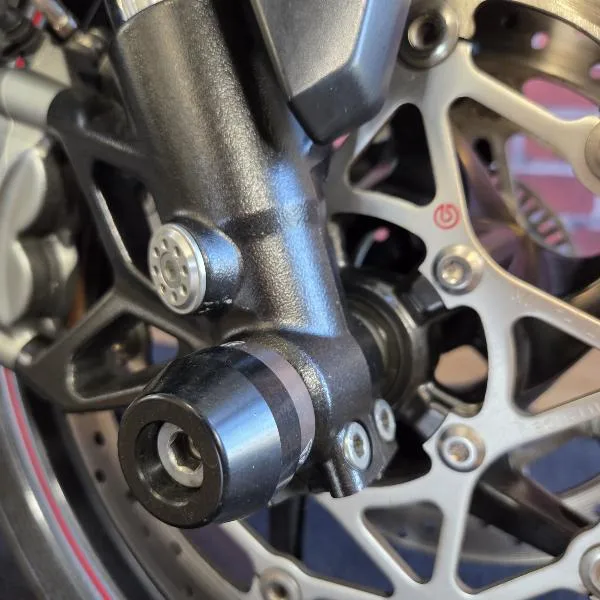 STREET TRIPLE 765 RS