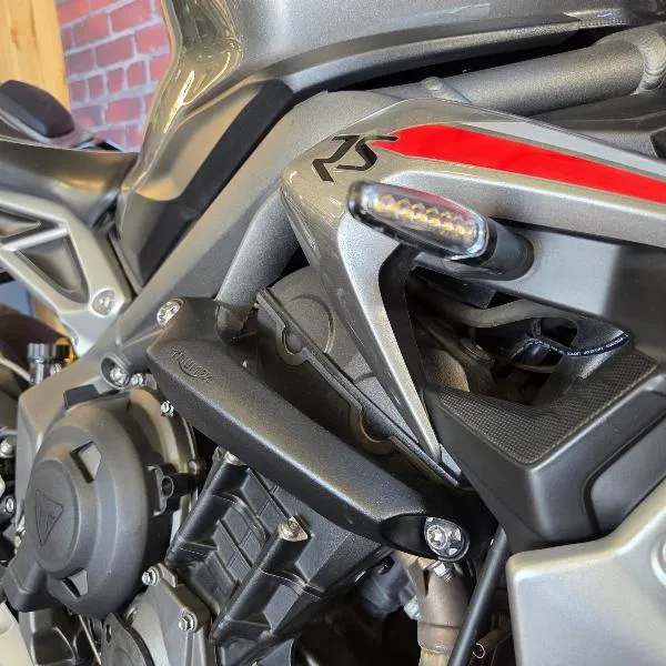 STREET TRIPLE 765 RS