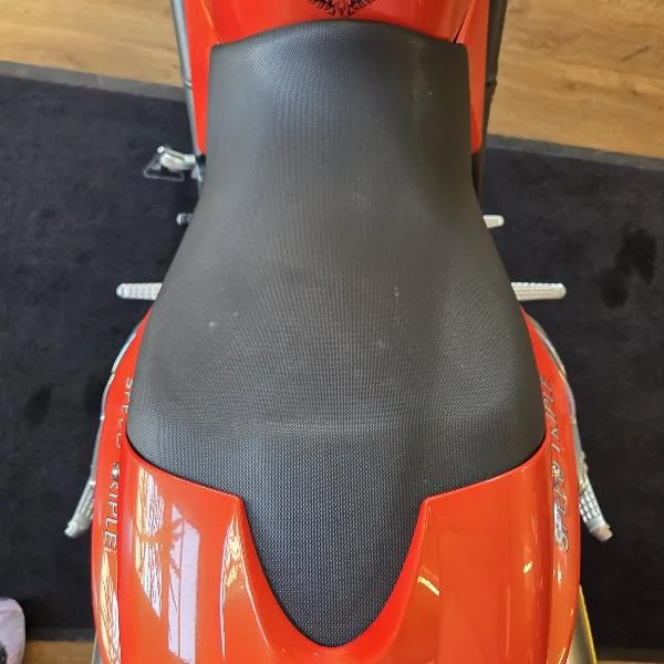 SPEED TRIPLE 1050
