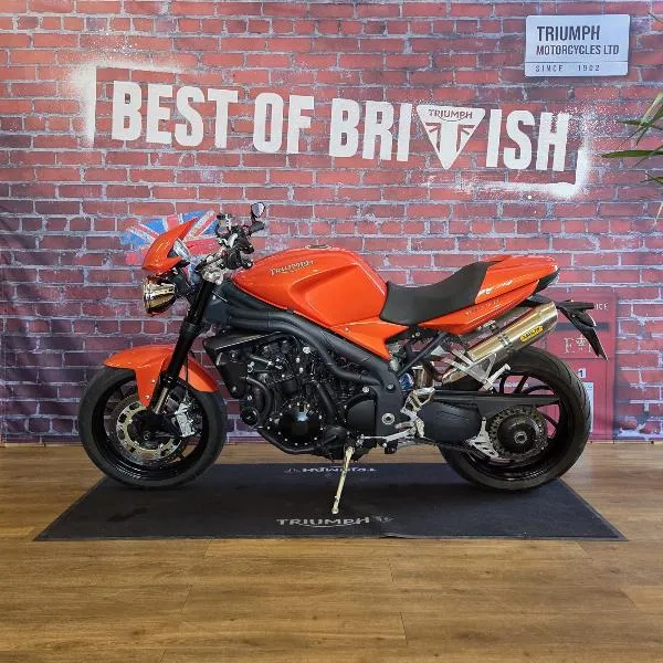 SPEED TRIPLE 1050