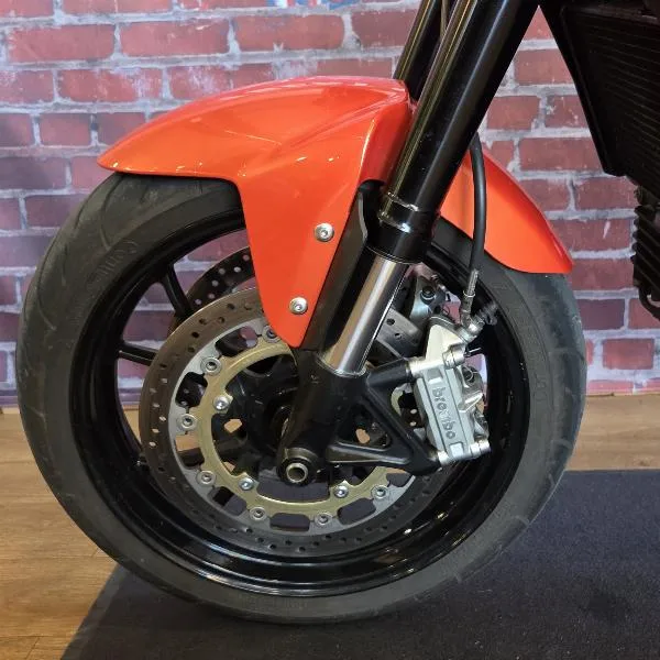SPEED TRIPLE 1050