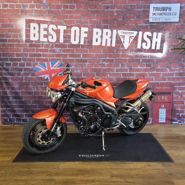 SPEED TRIPLE 1050