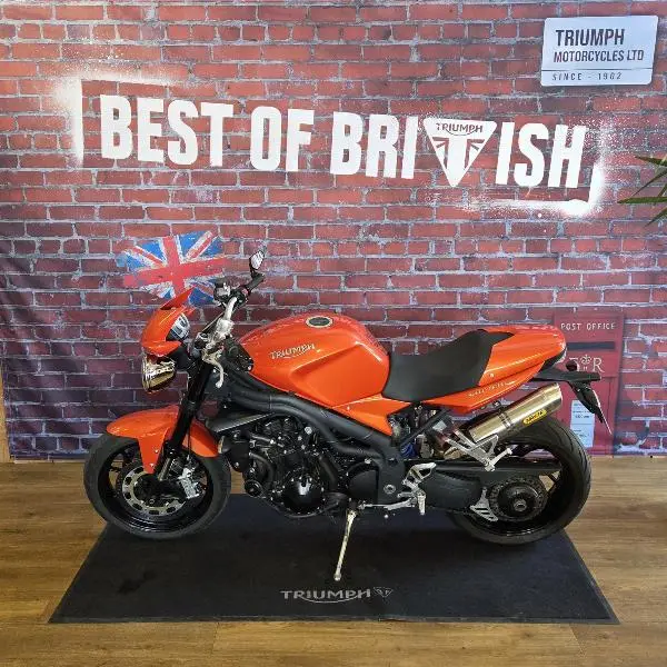 SPEED TRIPLE 1050