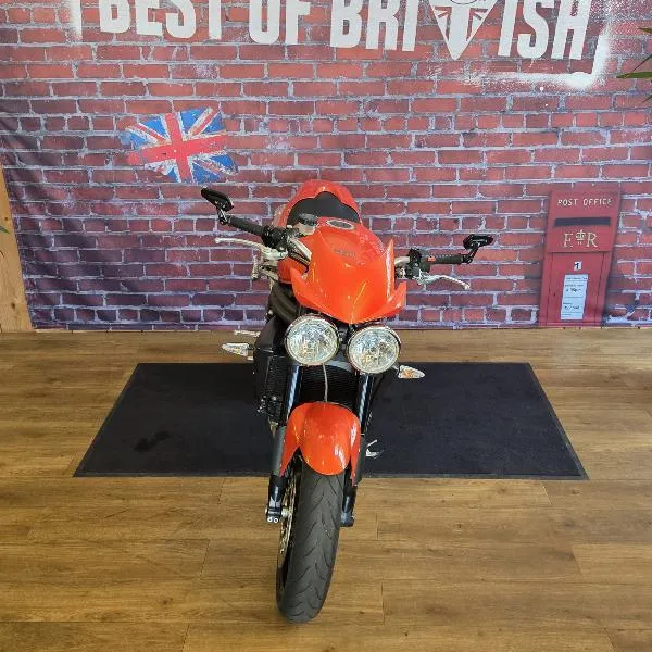 SPEED TRIPLE 1050