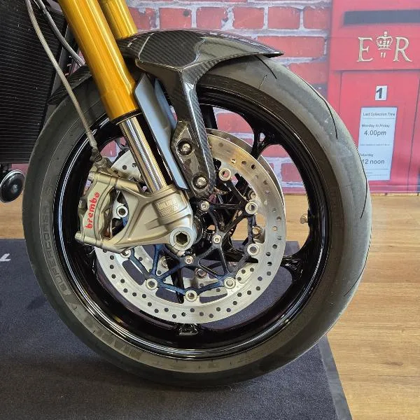 Speed Triple 1200 RX