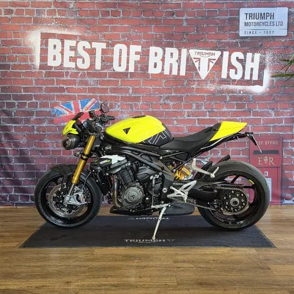 Speed Triple 1200 RX