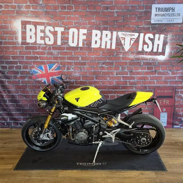 Speed Triple 1200 RX