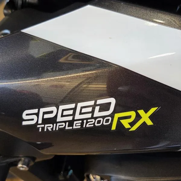Speed Triple 1200 RX