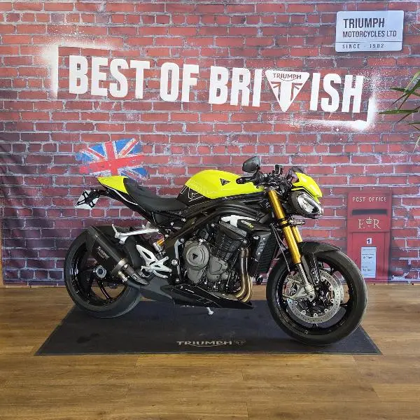 Speed Triple 1200 RX