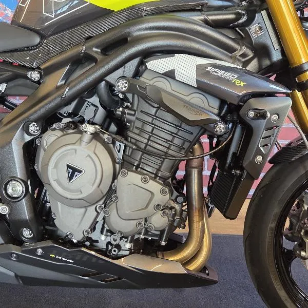 Speed Triple 1200 RX