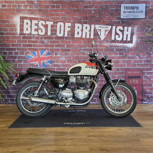 Bonneville T100 2023