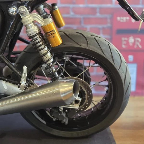 THRUXTON 1200 RS