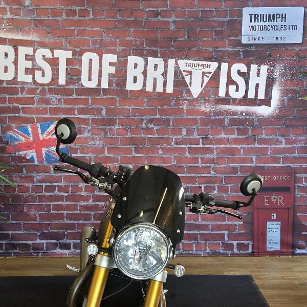 THRUXTON 1200 RS