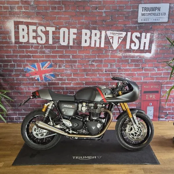 THRUXTON 1200 RS