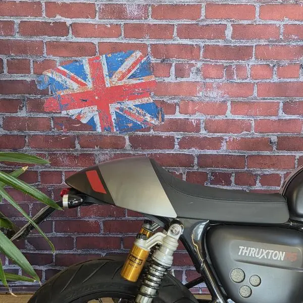 THRUXTON 1200 RS