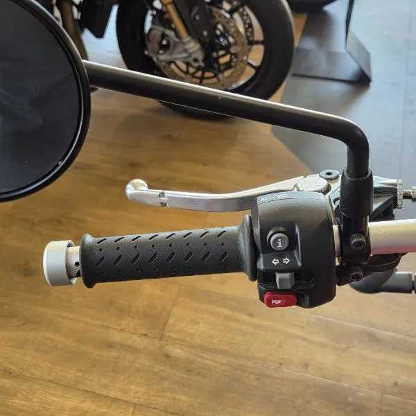 SCRAMBLER 900