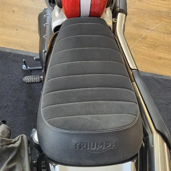 SCRAMBLER 900