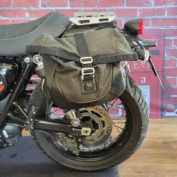 SCRAMBLER 900