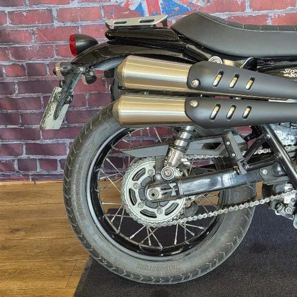 SCRAMBLER 900
