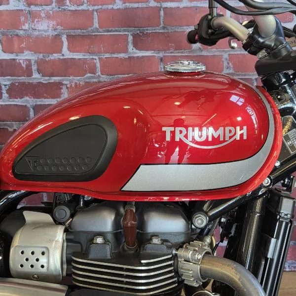 SCRAMBLER 900